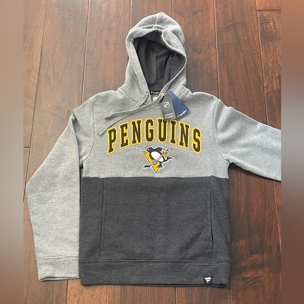Pittsburgh Penguins sweatshirt